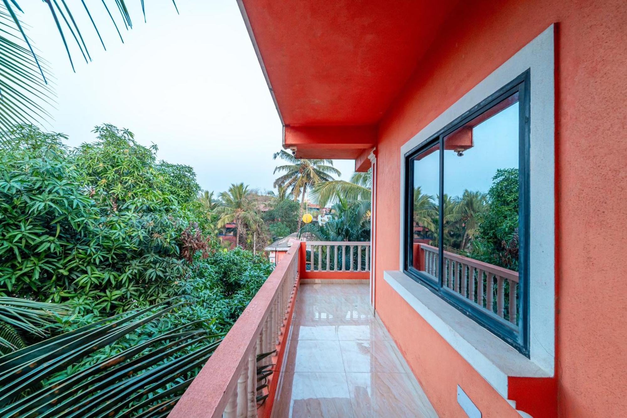 Adam'S Beach Resort By Banda Trips Baga Esterno foto
